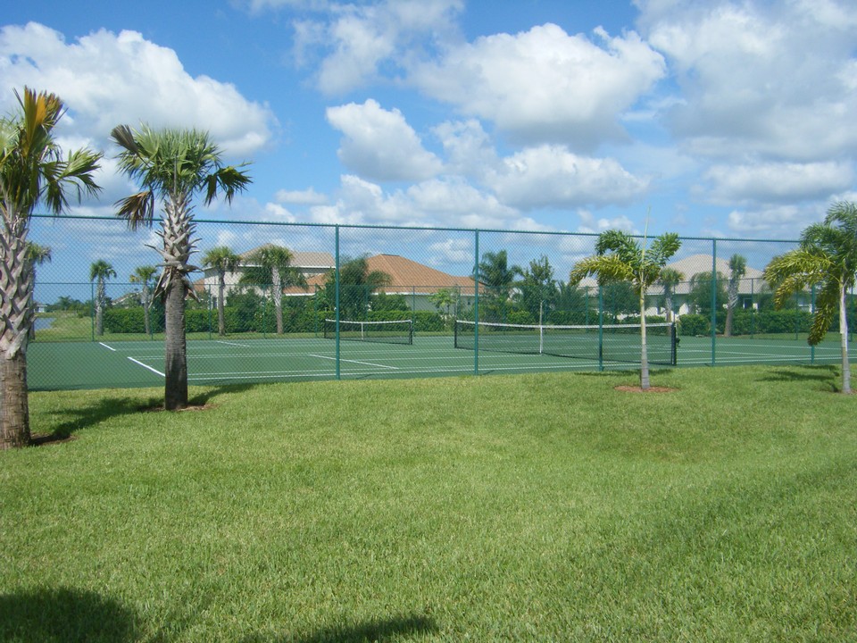 community tennis courts