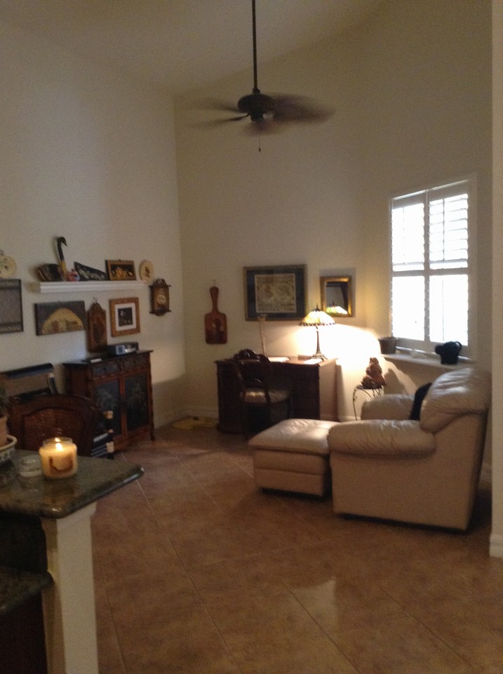 breakfast nook or den