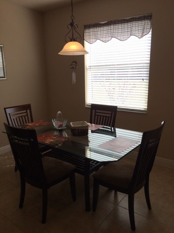 breakfast nook