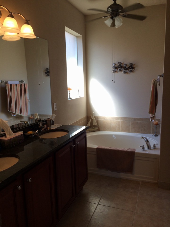 master bath, granite counter, his/her sinks