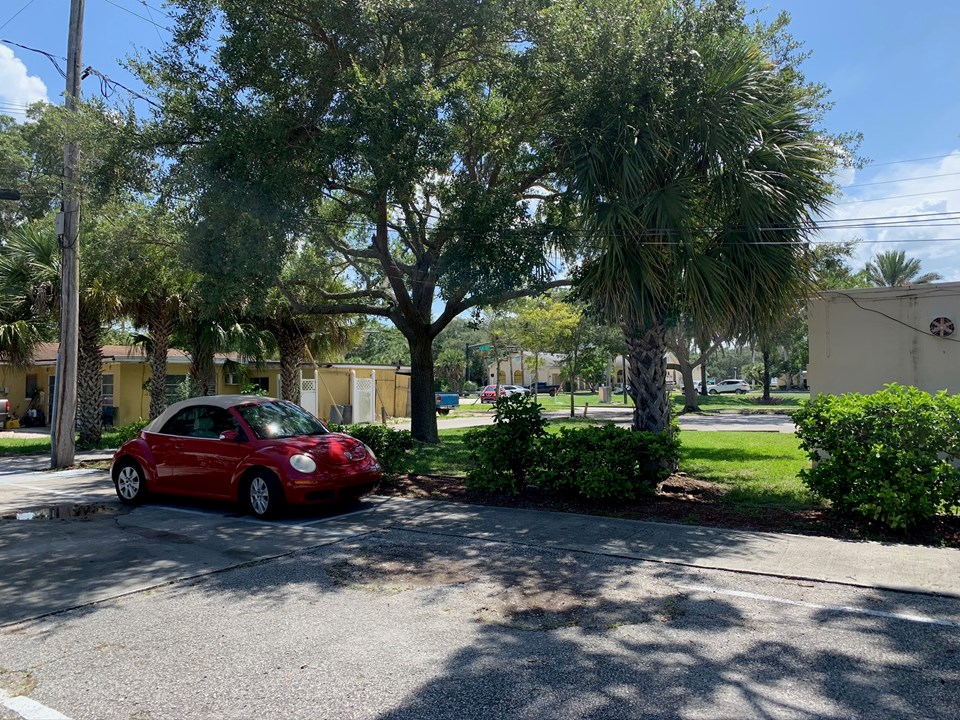 parking/driveway