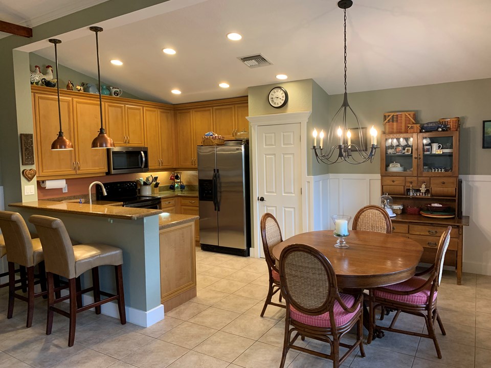 dining area & kitchen