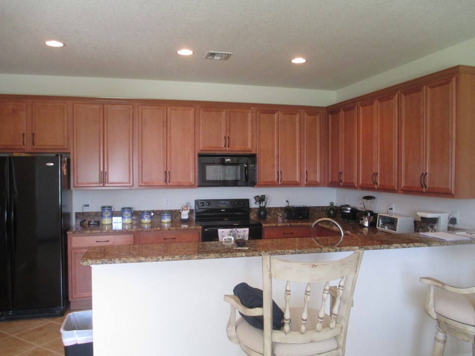 upgraded appliances, granite counters, snack bar