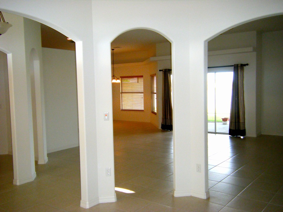 view from living room looking into family room & breakfast nook