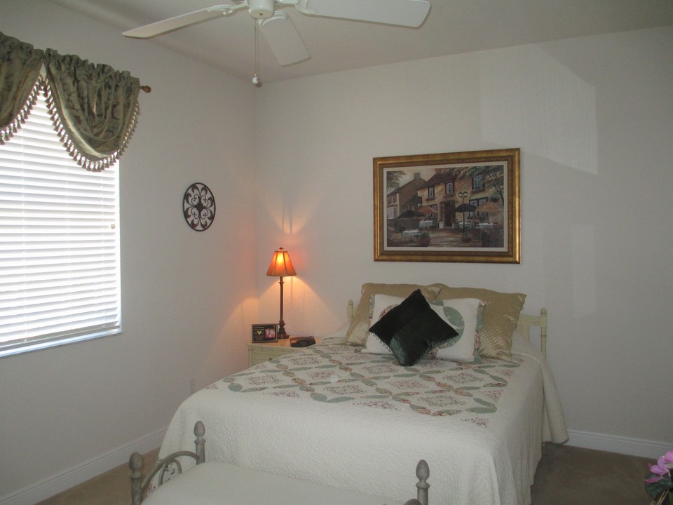 guest bedroom