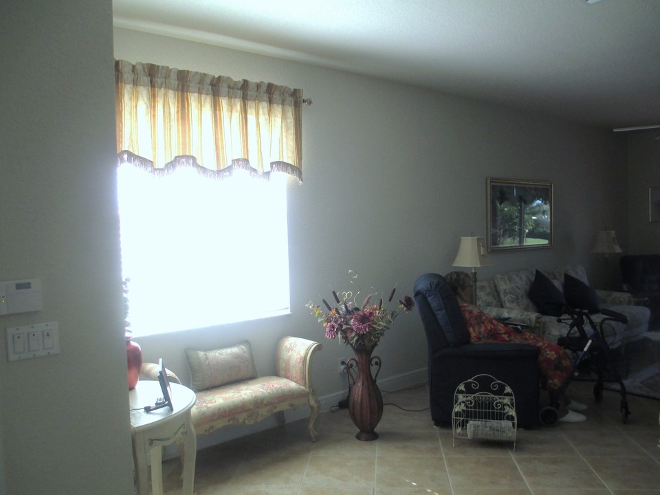 living/dining room