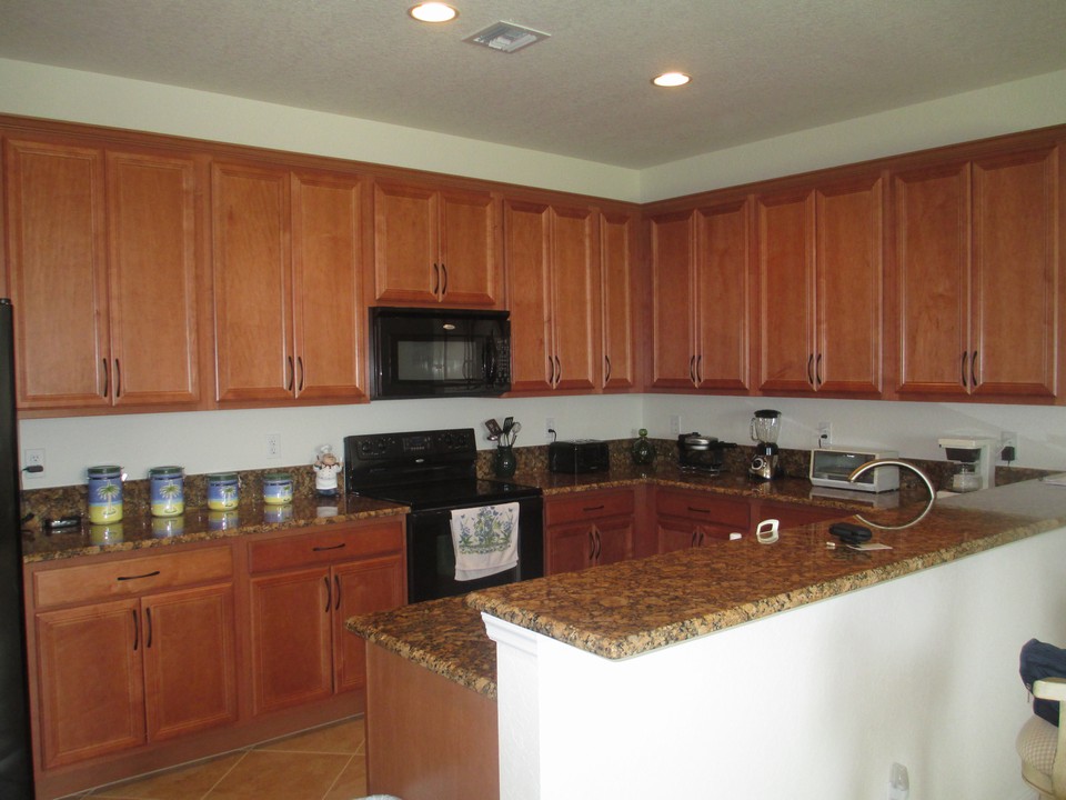 plenty of cabinets in kitchen