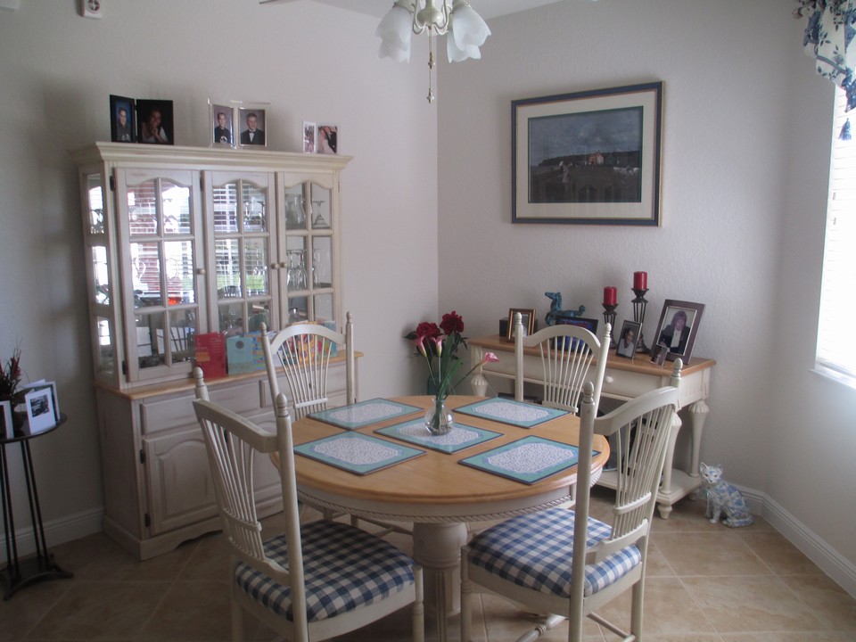 breakfast area