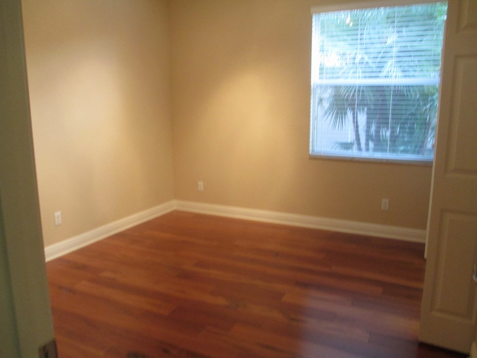 bedroom #5/office