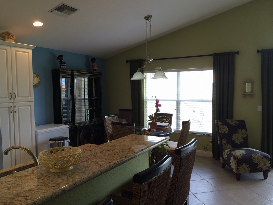snack counter and dining room