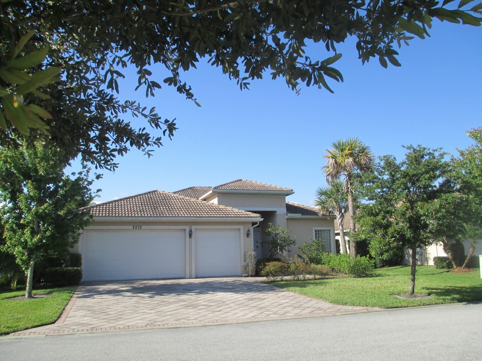 front of house-3 car garage