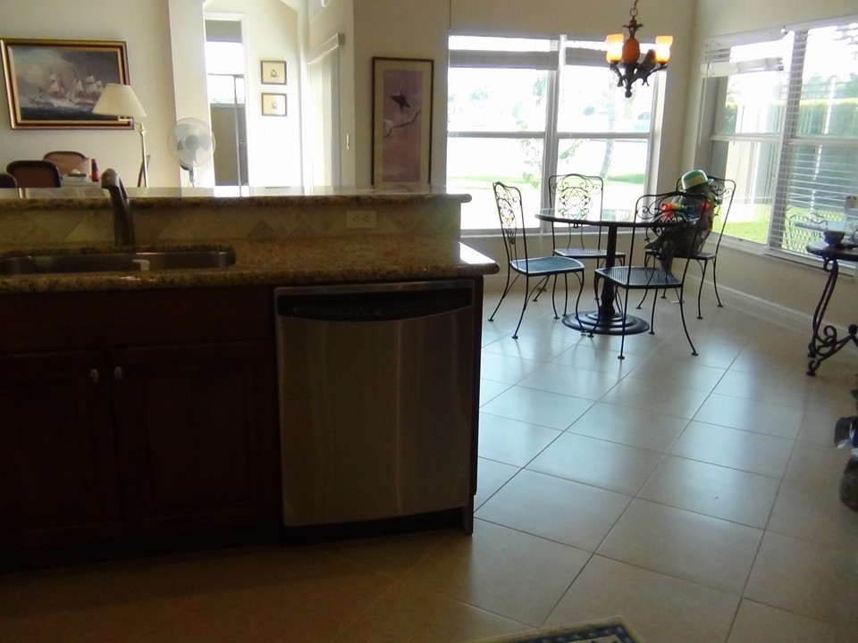 view from kitchen to cafe' and family room