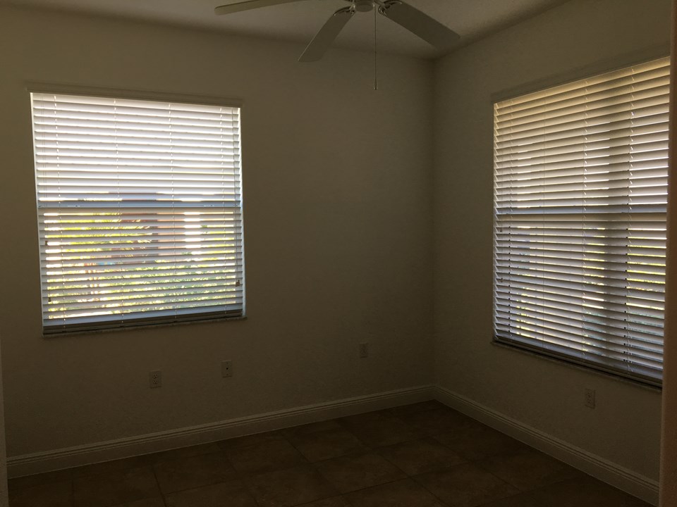 bedroom #4 - den - office