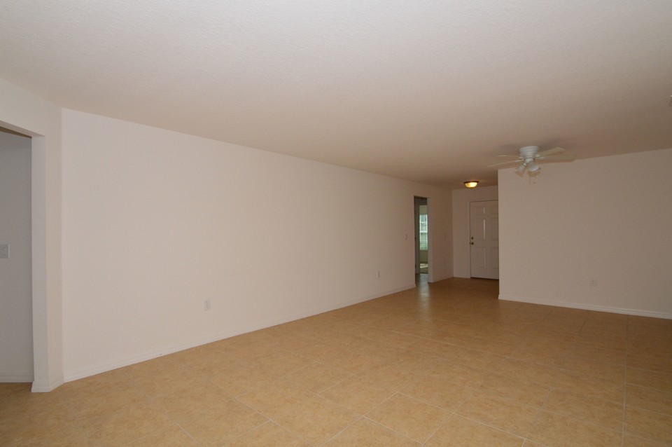 living/dining room