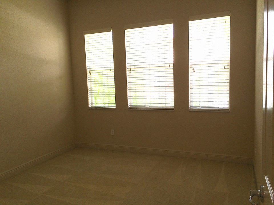 gust bedroom