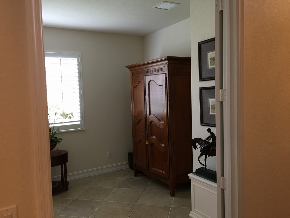 den/bedroom #3