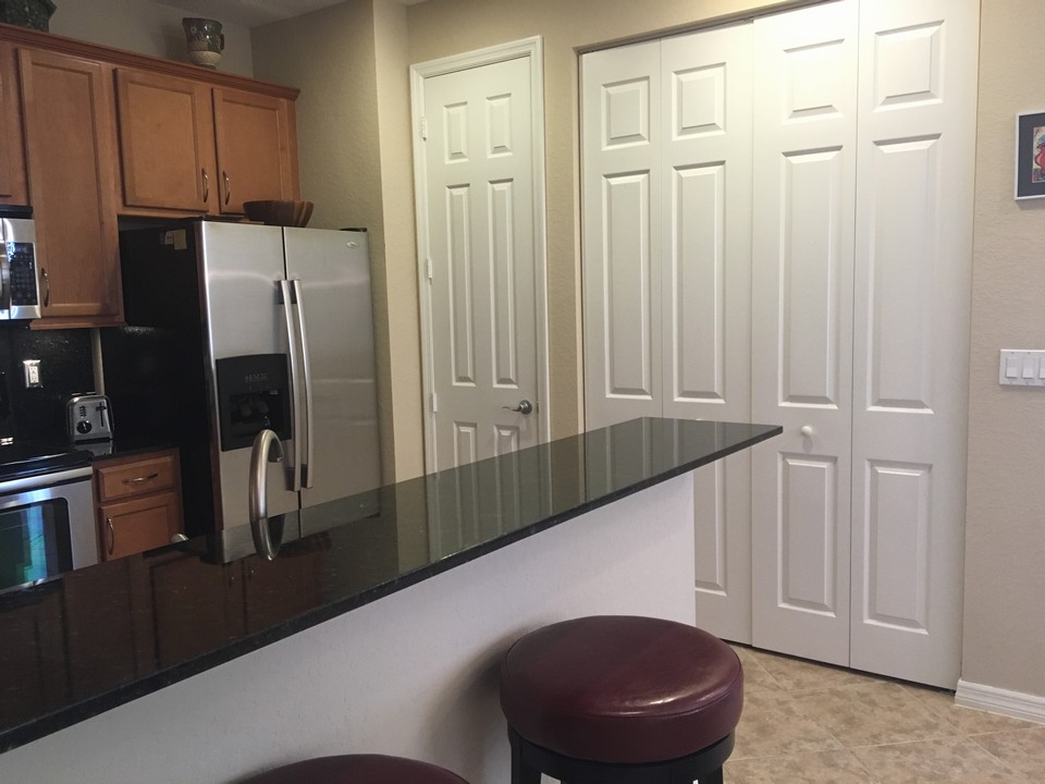 breakfast bar