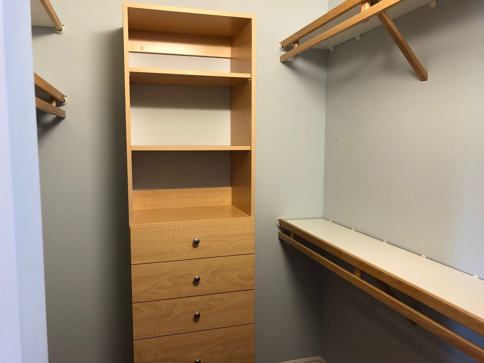 custom built in closet system
