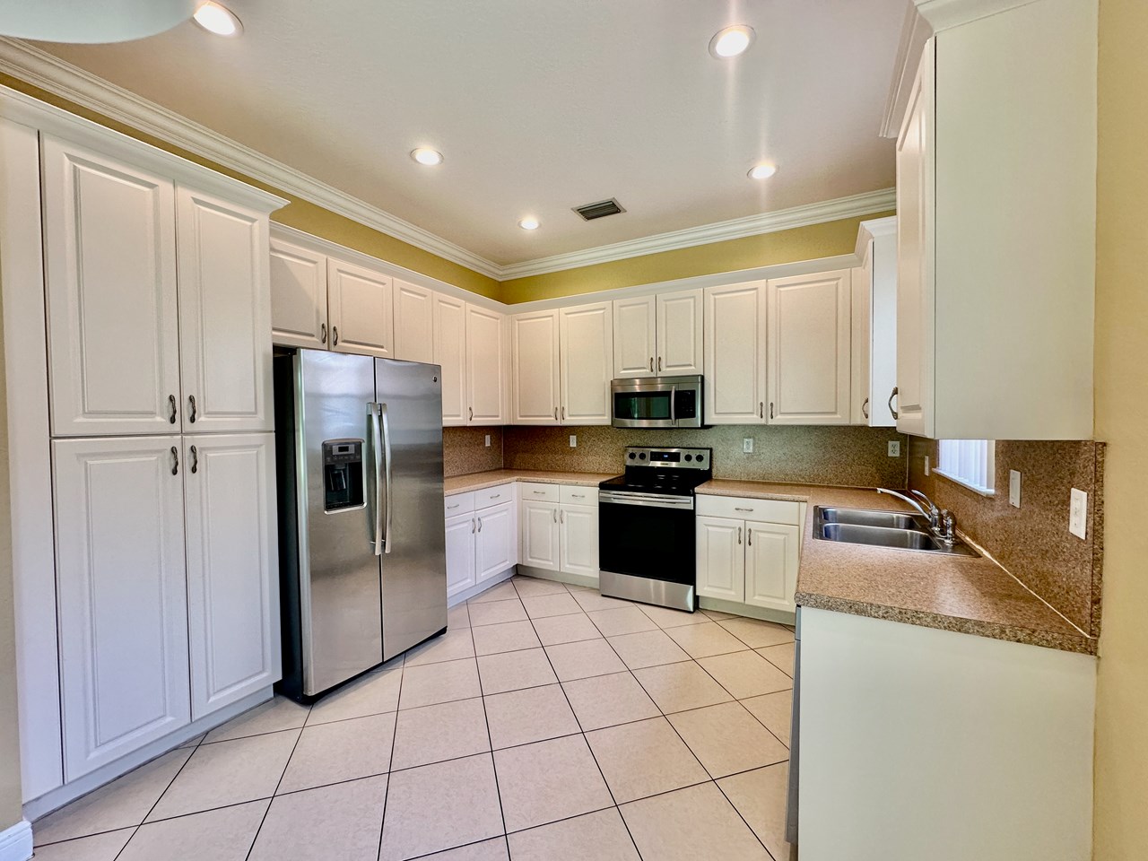 kitchen with ss appliances