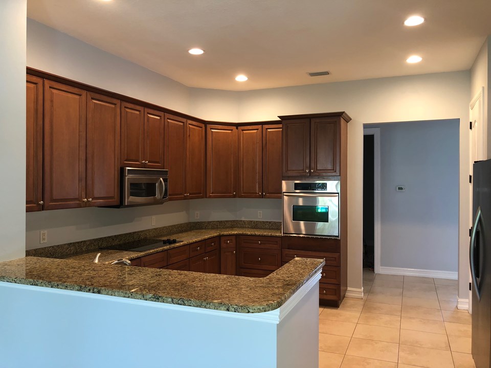 kitchen, ss appliances, cook top & wall oven