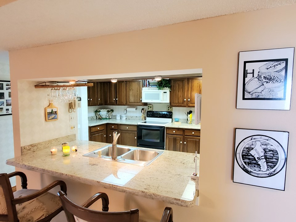 snack counter with granite