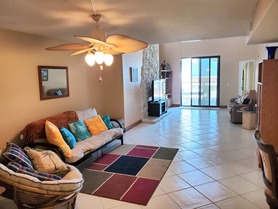 living/dining room