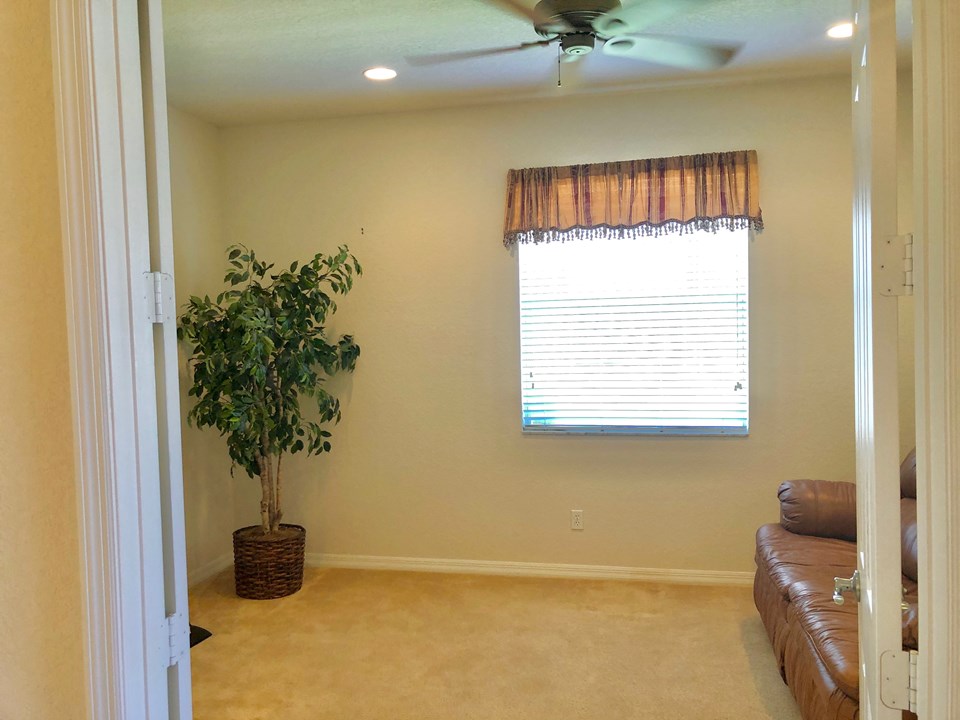 den/office/3rd bedroom