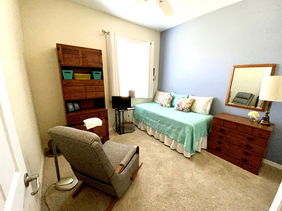 guest bedroom