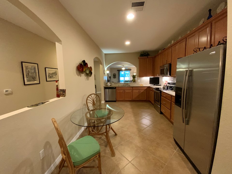 eat in kitchen