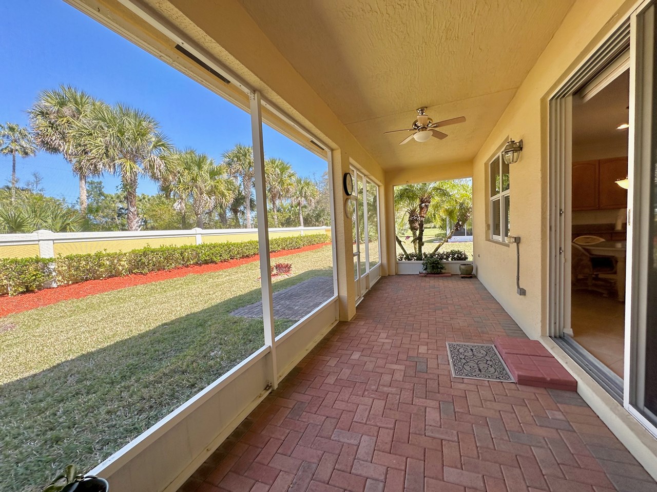 covered screened patio