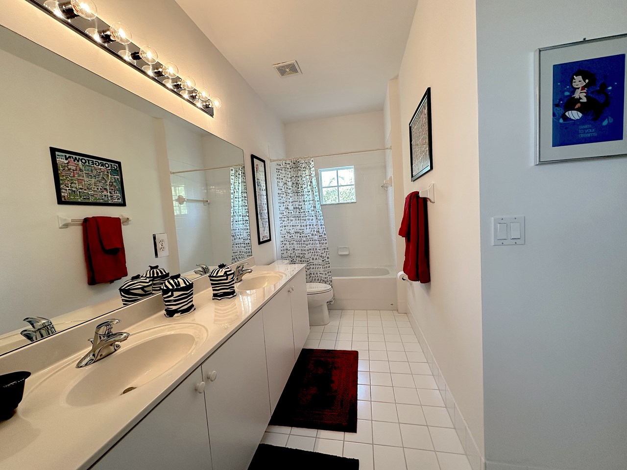 jack & jill bathroom