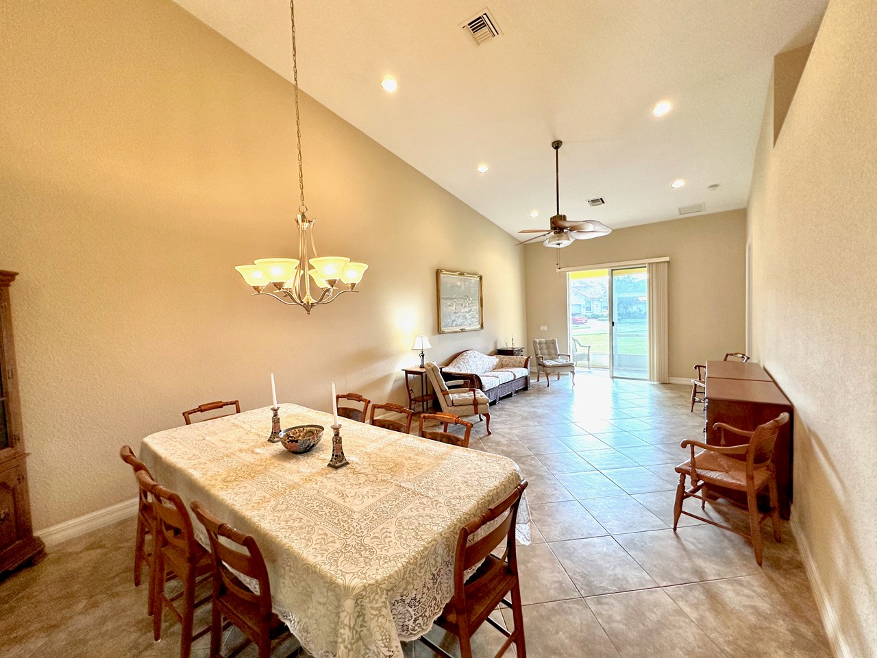 living/dining room