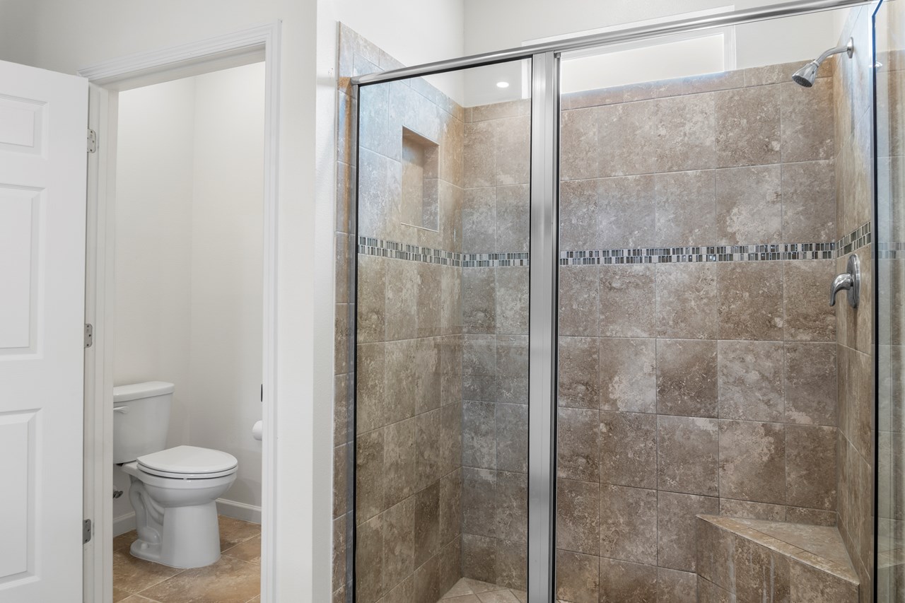 walk in shower in primary bathroom