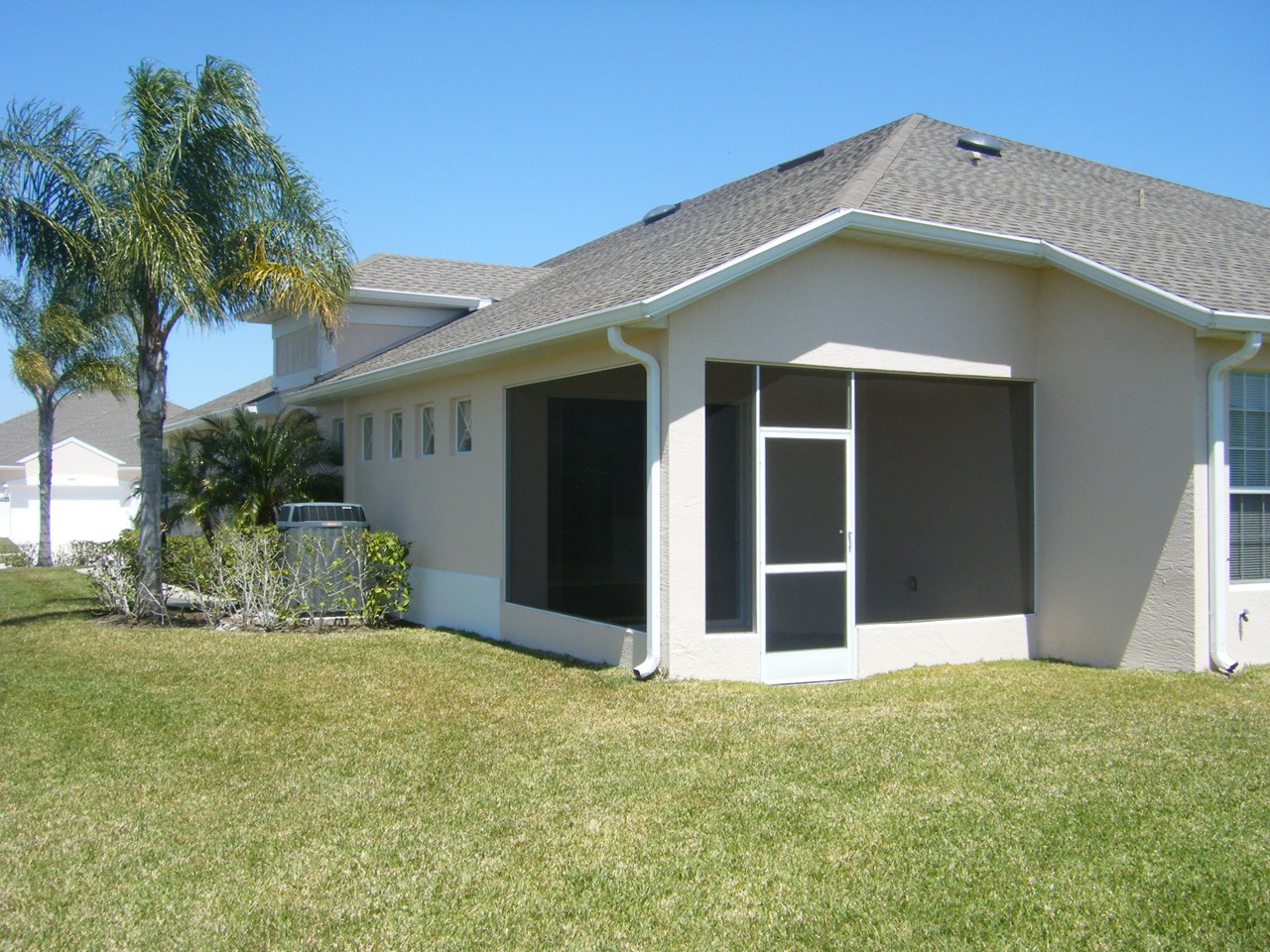back view-screened patio