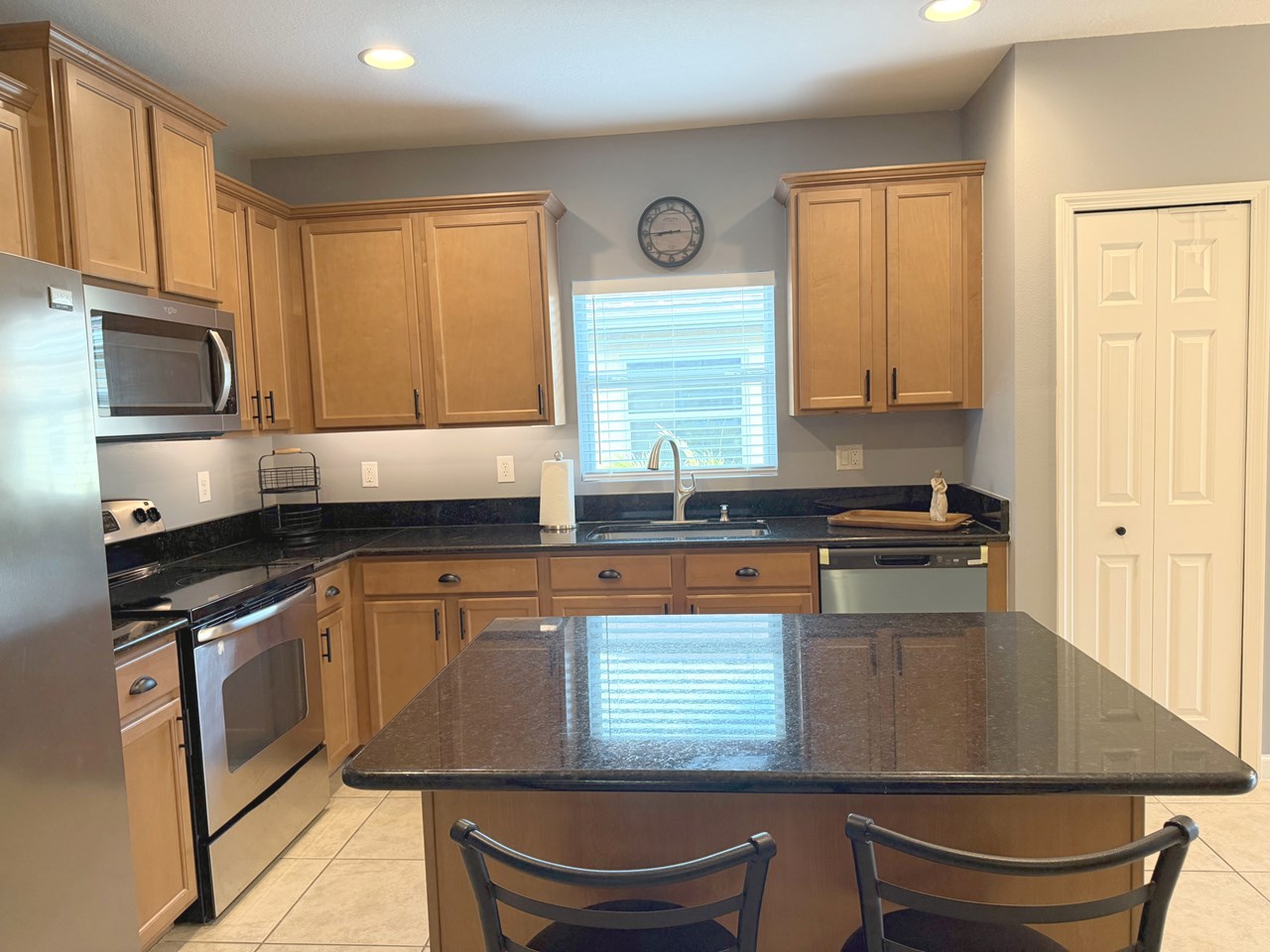 granite counter tops-island